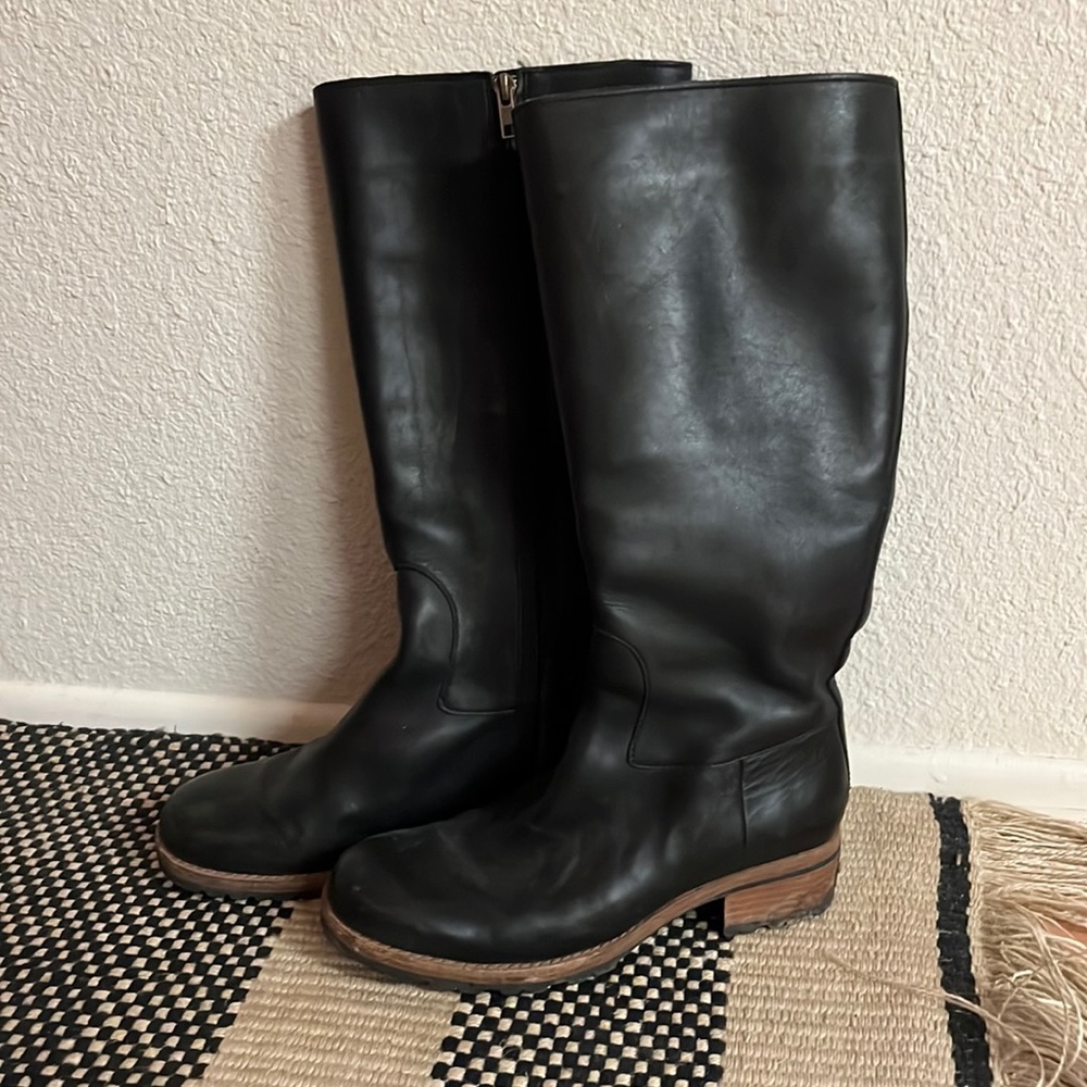 Ugg Australia sheep skin lined boots